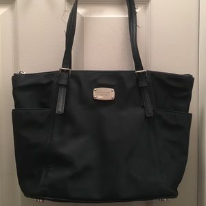 Michael Kors Dark Blue Purse w/ zipper